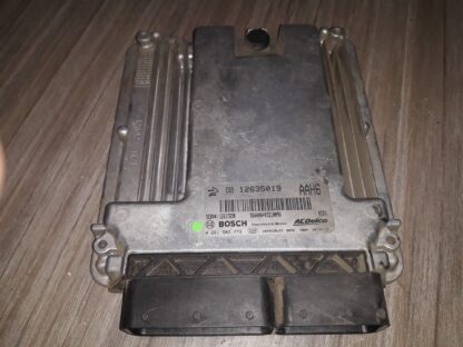 2011 Chevrolet Traverse Computadora de motor ECU ECM 12617230 - Image 2
