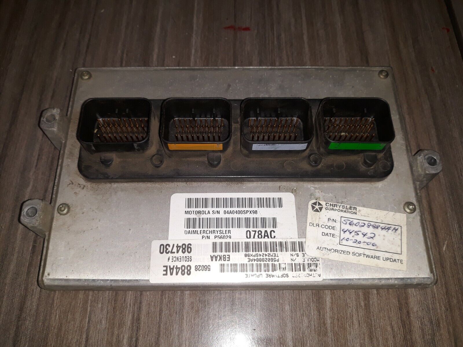 2005 Dodge Dakota Computadora de motor ECU ECM P56028884AH - Image 3